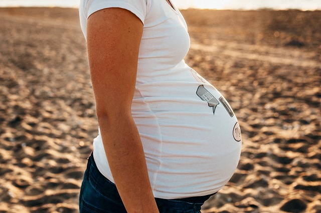 Maternity Clothes You’ll Love Wearing, Pregnant woman on the beach