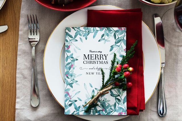 Holiday Serveware that Shines as Brightly as Christmas Morning
