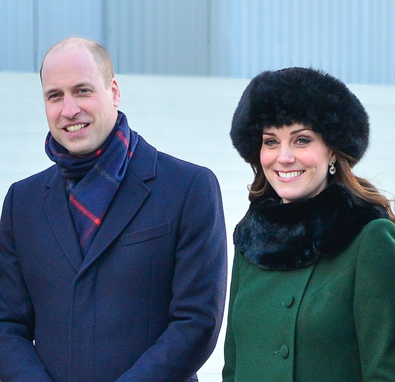 9 Hot Holiday Gifts for Kate Middleton Fans
